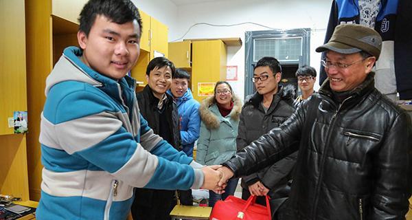 送温暖，让冬季更温暖