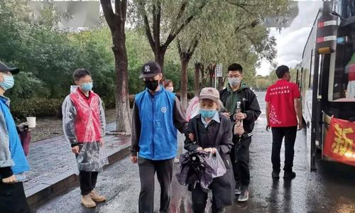 不畏风雨，温暖如斯（一个女人的故事）