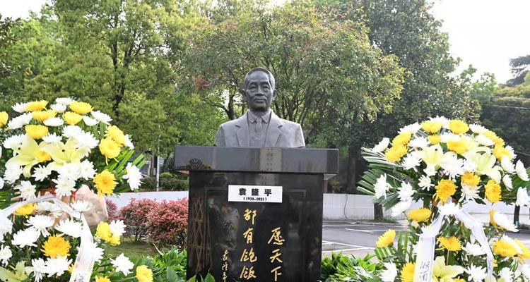 清明节袁隆平有哪些著名句子？（《祭田之思：袁隆平与清明节》）