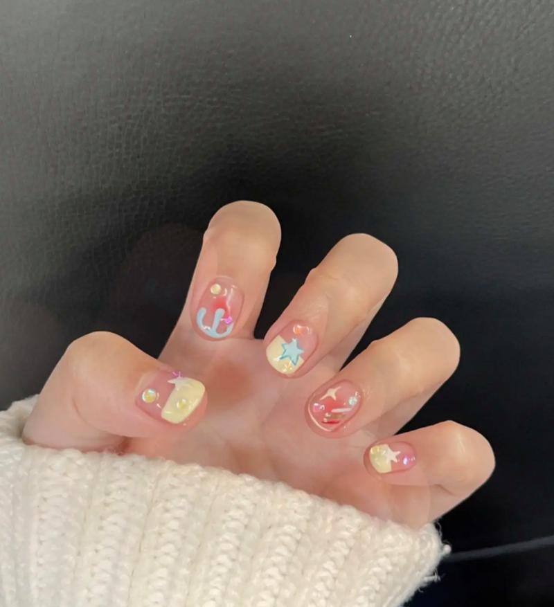 儿童美甲怎么写（《童心未泯：童趣美甲，古风悠扬》）