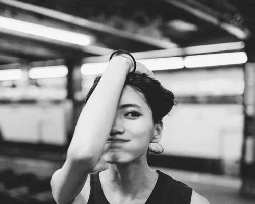 跳进唯美的舞蹈世界（以舞蹈朋友圈为主题的唯美句子）